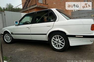 Седан BMW 3 Series 1987 в Виннице