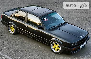 Купе BMW 3 Series 1988 в Києві