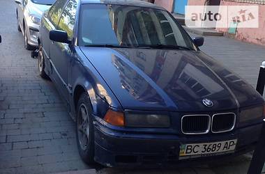 Седан BMW 3 Series 1995 в Яворове