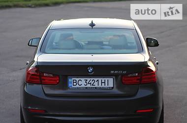 Седан BMW 3 Series 2012 в Львові