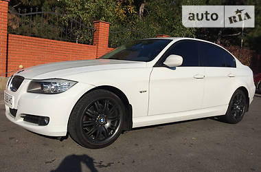 Седан BMW 3 Series 2011 в Одессе