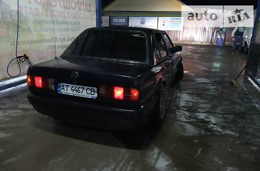 Седан BMW 3 Series 1987 в Калуше