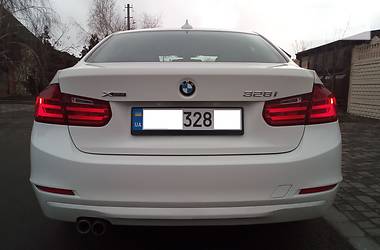 Седан BMW 3 Series 2014 в Мелитополе