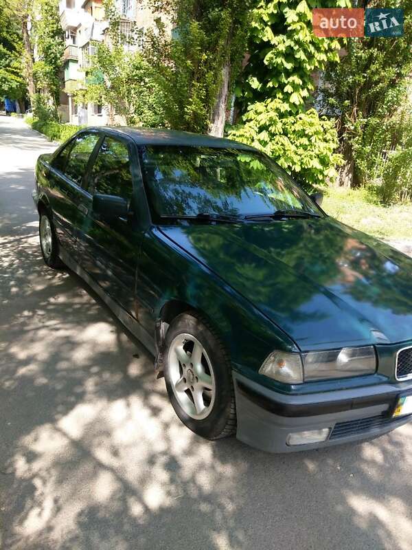 BMW 3 Series 1992
