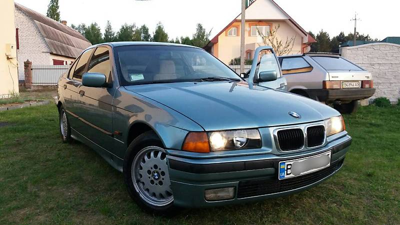 Седан BMW 3 Series 1996 в Трускавці