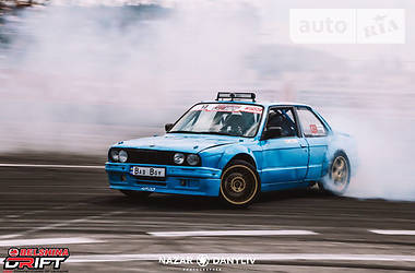 Купе BMW 3 Series 1990 в 