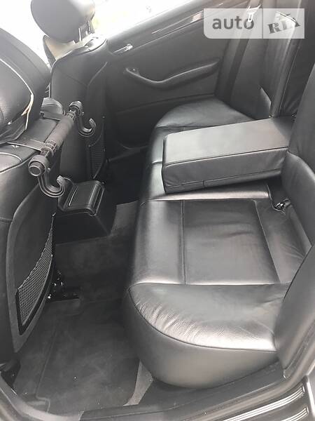 Седан BMW 3 Series 2004 в Киеве