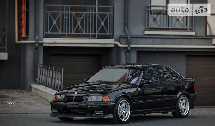 Седан BMW 3 Series 1991 в Ивано-Франковске