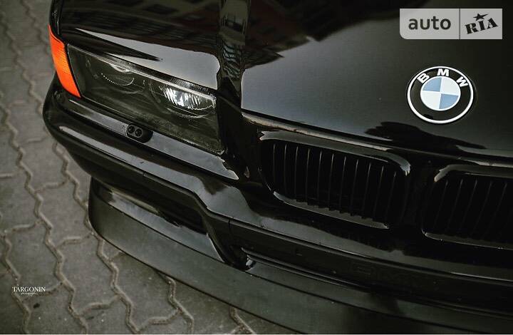 Седан BMW 3 Series 1991 в Ивано-Франковске