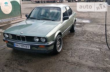 Седан BMW 3 Series 1986 в Рокитном