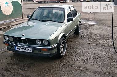 Седан BMW 3 Series 1986 в Рокитному