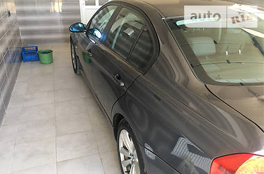 Седан BMW 3 Series 2006 в Черновцах