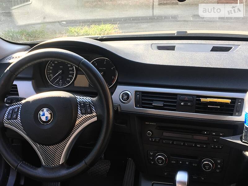 Седан BMW 3 Series 2008 в Черновцах