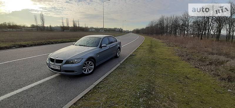 Седан BMW 3 Series 2005 в Дніпрі