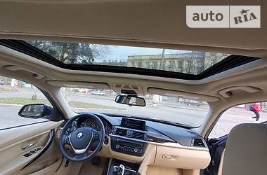 Седан BMW 3 Series 2015 в 