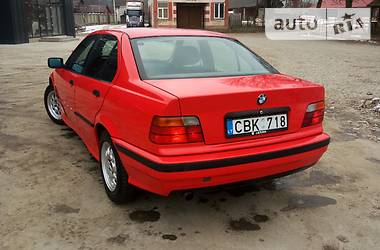 Седан BMW 3 Series 1996 в Тячеві