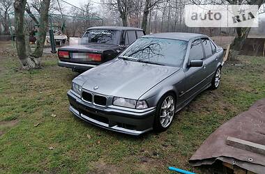 Седан BMW 3 Series 1994 в Баришівка