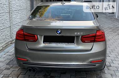 Седан BMW 3 Series 2015 в Запорожье