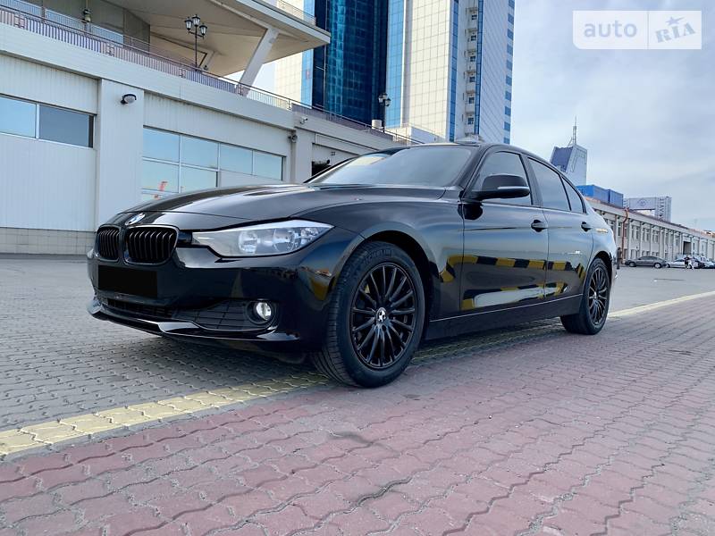 Седан BMW 3 Series 2015 в Одесі