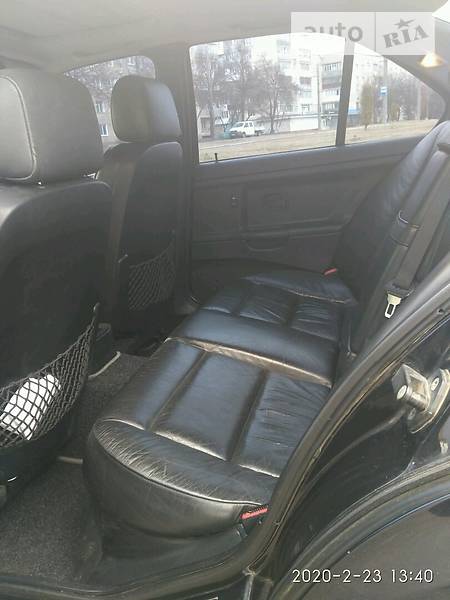 Седан BMW 3 Series 1998 в Рівному