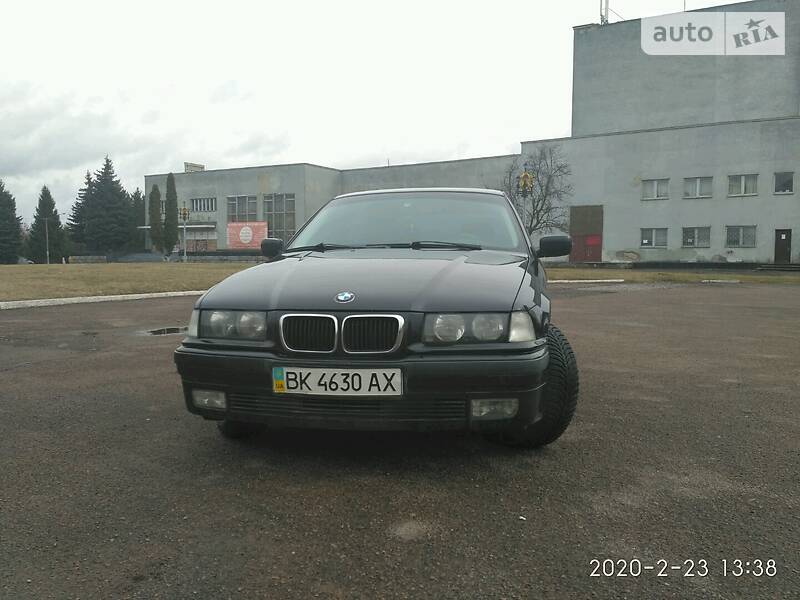 Седан BMW 3 Series 1998 в Рівному