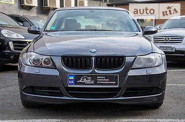 Седан BMW 3 Series 2005 в  фото 2 Седан BMW 3 Series 2005 в