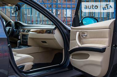 Седан BMW 3 Series 2005 в  фото 12 Седан BMW 3 Series 2005 в