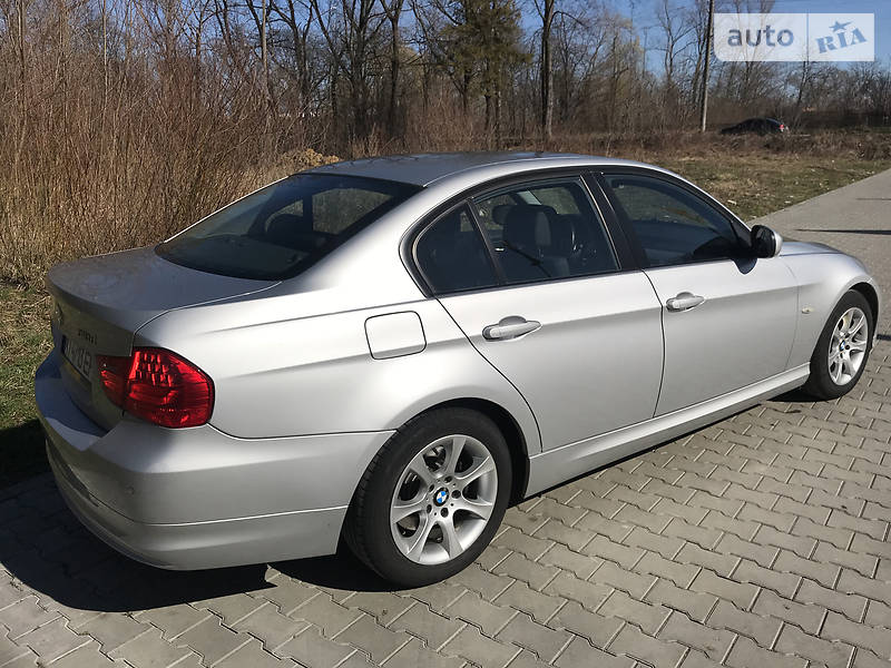Седан BMW 3 Series 2009 в Івано-Франківську