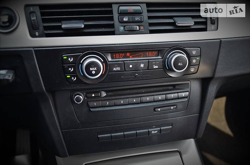 Седан BMW 3 Series 2010 в Києві