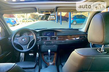 Седан BMW 3 Series 2011 в Умани