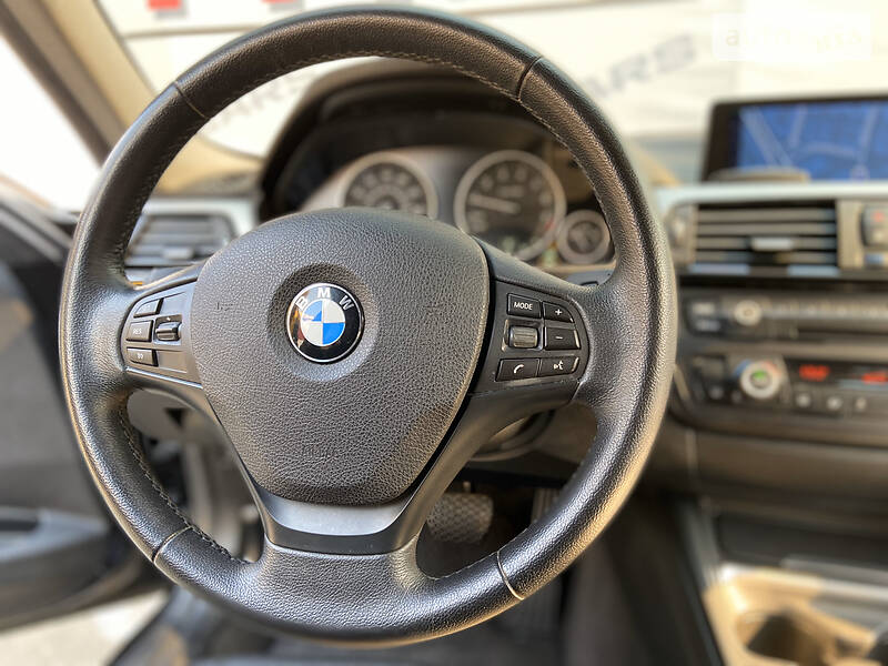 Седан BMW 3 Series 2012 в Киеве
