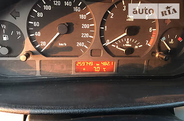 Седан BMW 3 Series 2001 в 