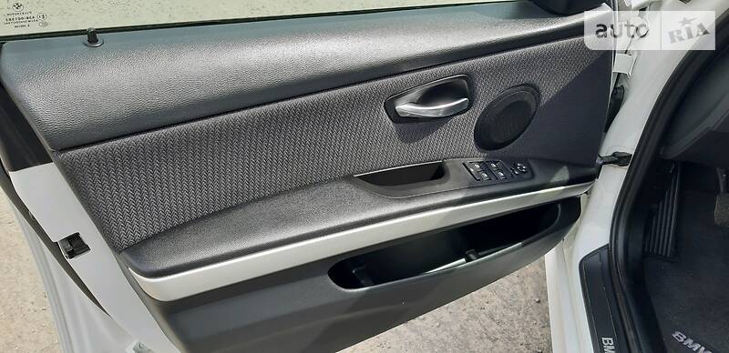 Універсал BMW 3 Series 2010 в Києві