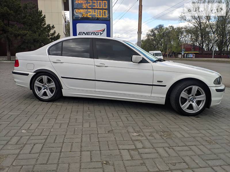 Седан BMW 3 Series 2000 в 