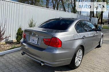 Седан BMW 3 Series 2011 в Черновцах