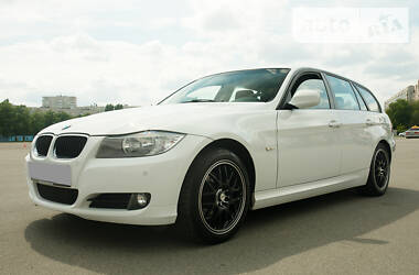 Универсал BMW 3 Series 2011 в Харькове