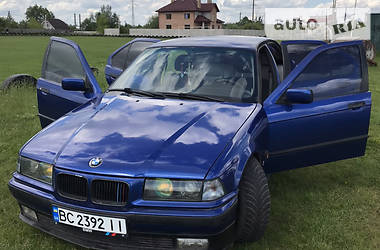 Седан BMW 3 Series 1994 в 