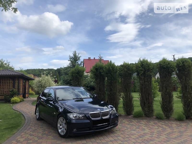 Седан BMW 3 Series 2008 в Львові
