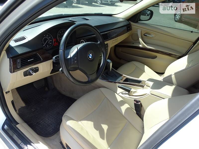 Седан BMW 3 Series 2010 в Дніпрі