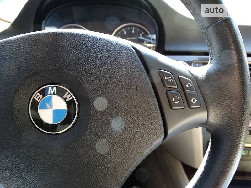 Седан BMW 3 Series 2010 в Дніпрі