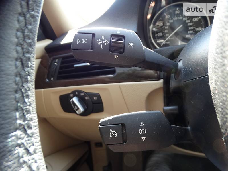 Седан BMW 3 Series 2010 в Дніпрі