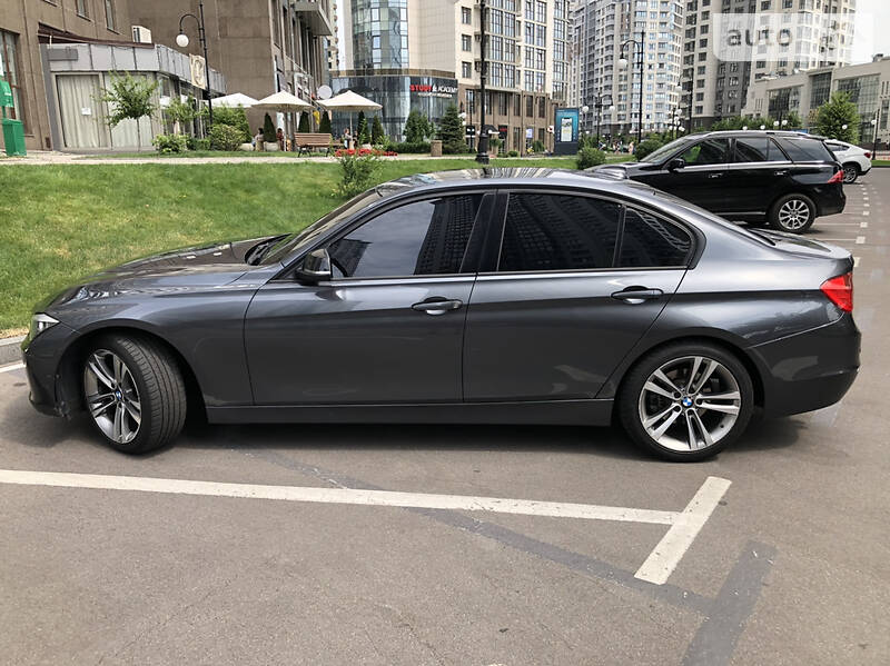 Седан BMW 3 Series 2012 в Києві