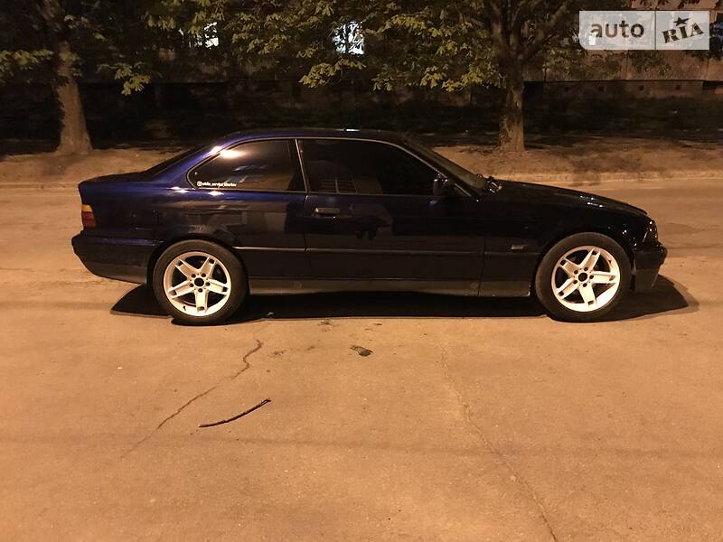 Купе BMW 3 Series 1992 в Харькове