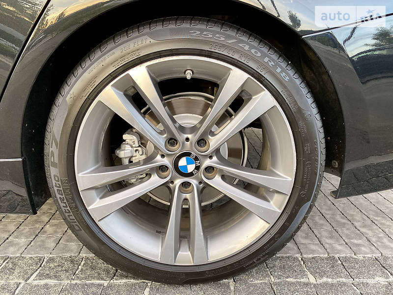 Седан BMW 3 Series 2014 в Києві