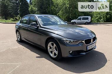 Седан BMW 3 Series 2015 в Житомирі