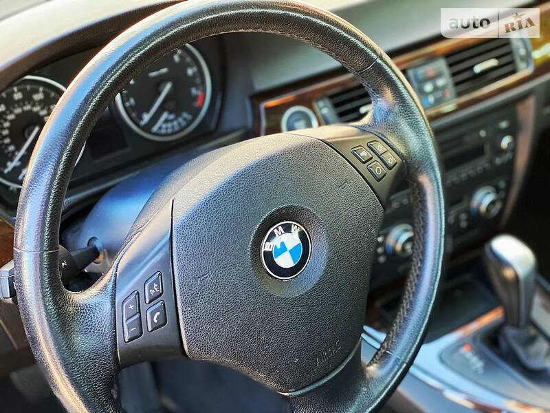 Седан BMW 3 Series 2011 в Києві фото 8 Седан BMW 3 Series 2011 в Києві