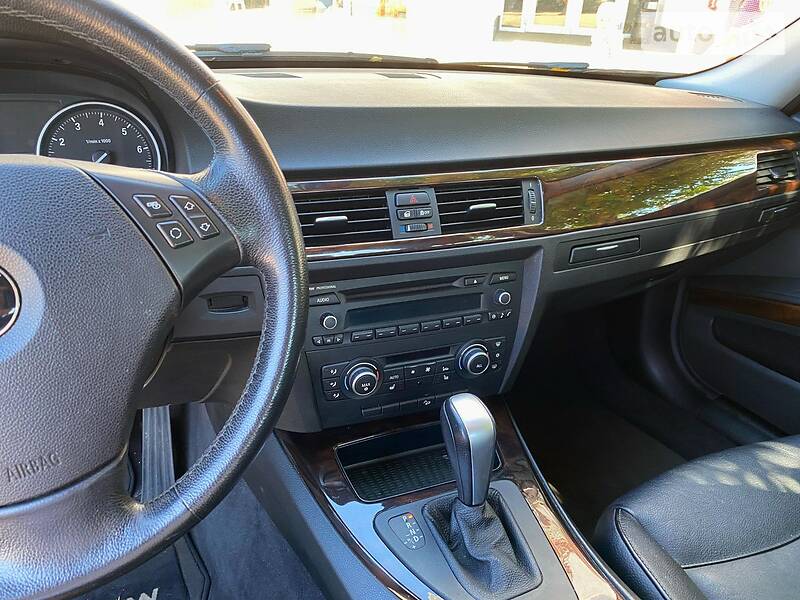 Седан BMW 3 Series 2011 в Києві фото 15 Седан BMW 3 Series 2011 в Києві