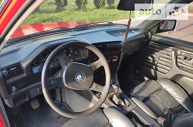 Седан BMW 3 Series 1984 в Дубно