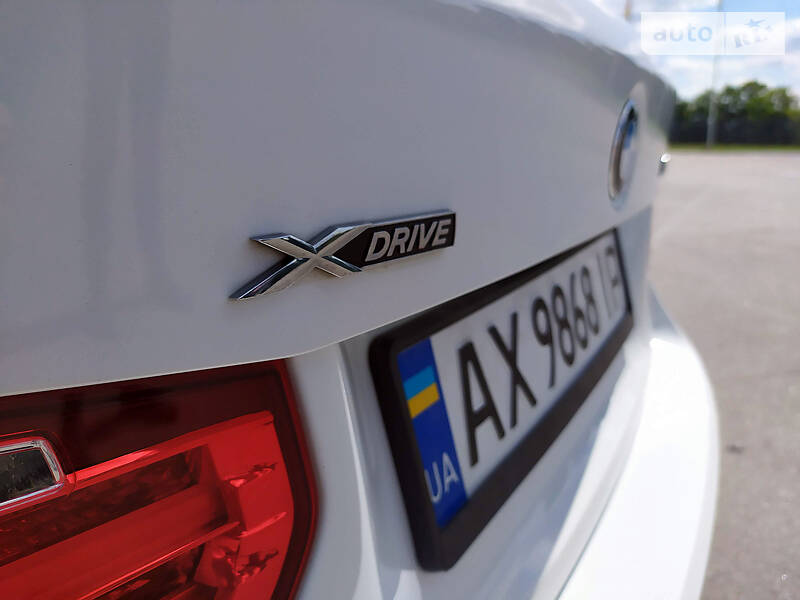 Седан BMW 3 Series 2015 в Харкові
