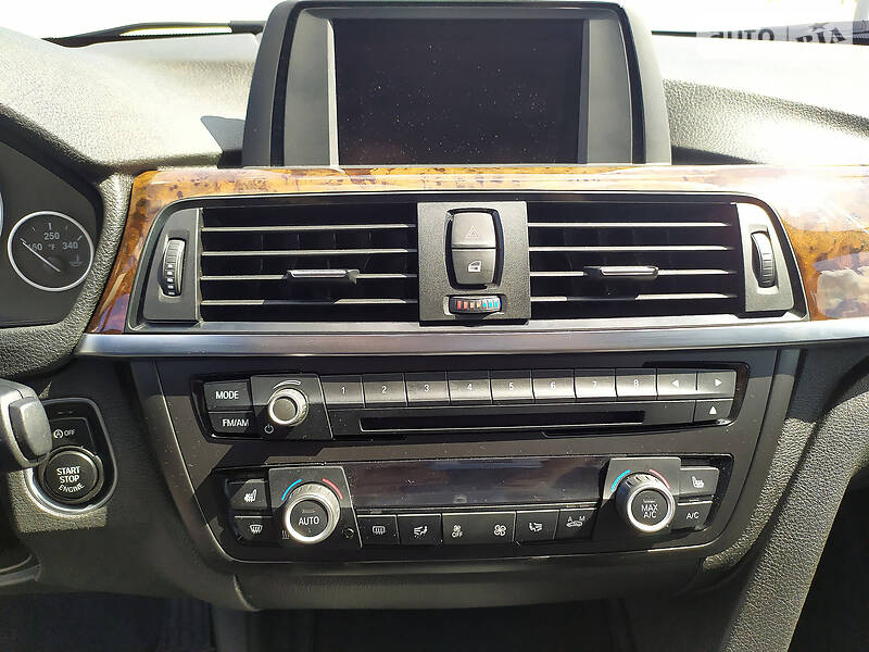 Седан BMW 3 Series 2015 в Харкові